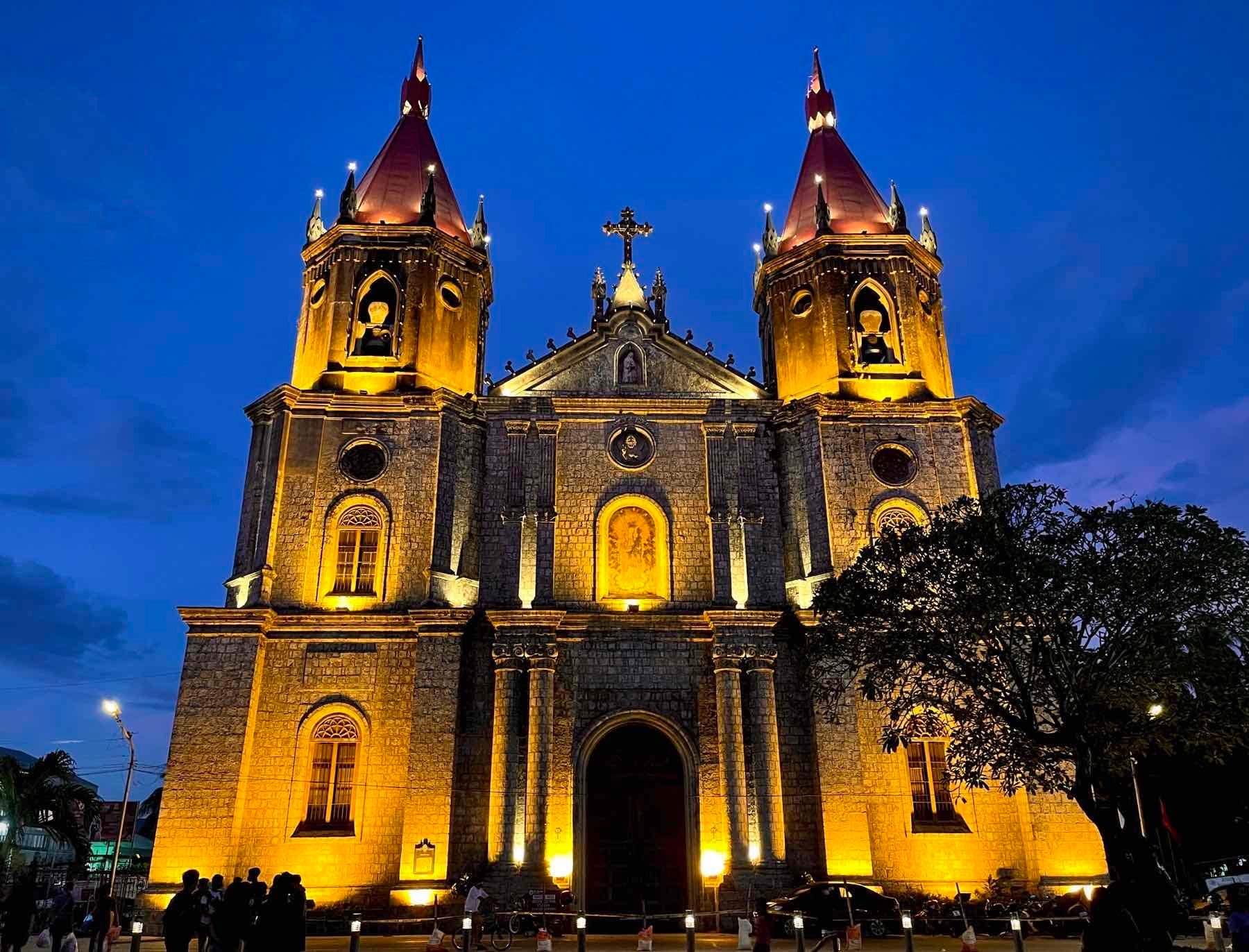 Molo Church